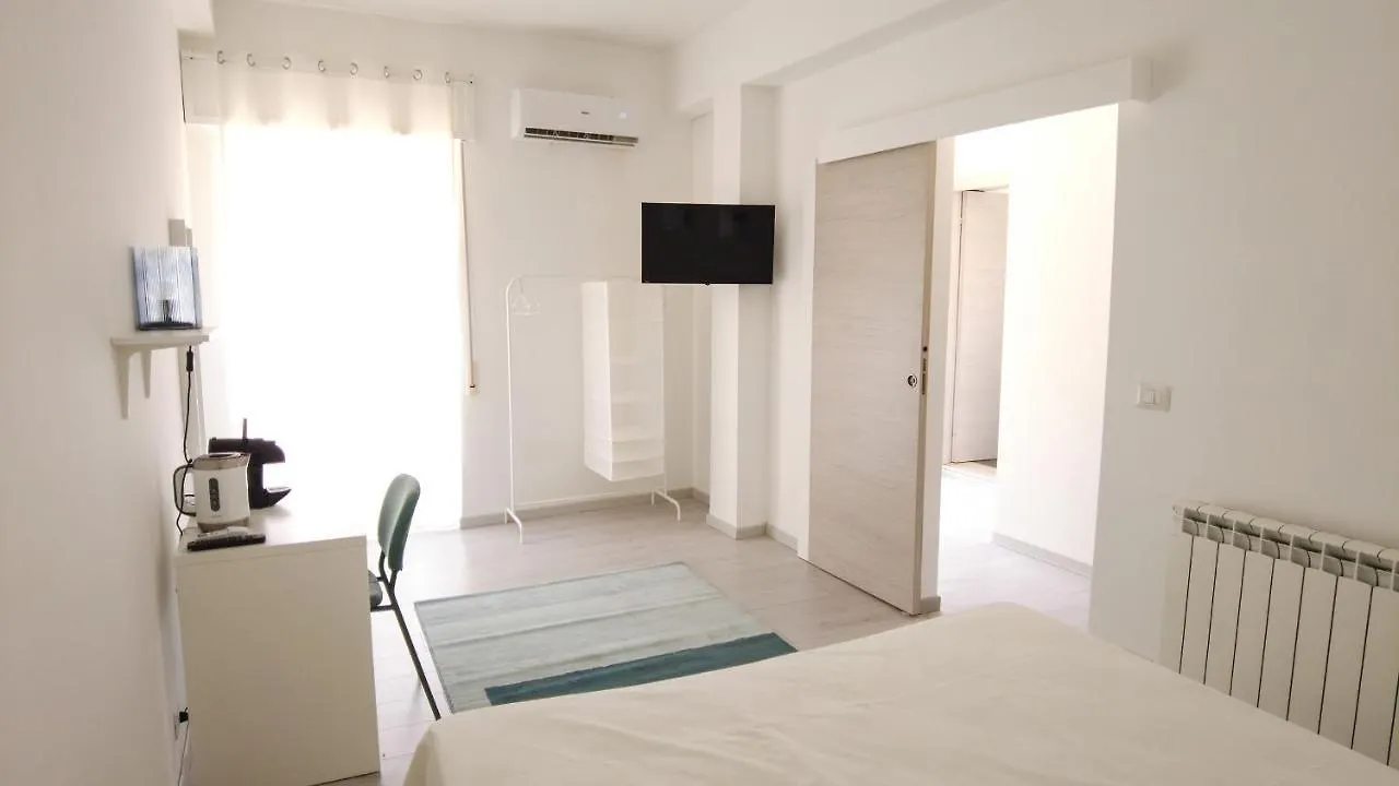 Sofita - Rooms & Apartment Sant'Agata di Militello 0*,